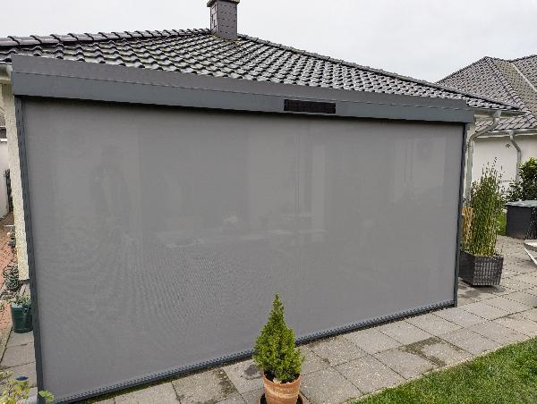 Referenz | RST-RÜGEN | Roma Textilscreens, mit Solarmotor | Bergen auf Rügen